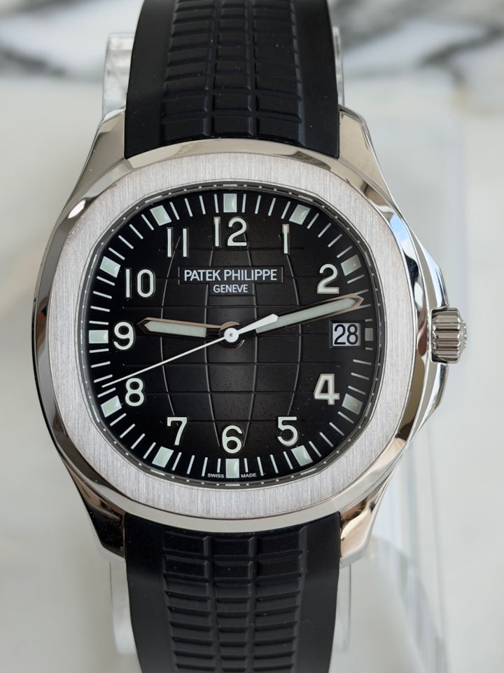 Patek Philippe Aquanaut (Black)
